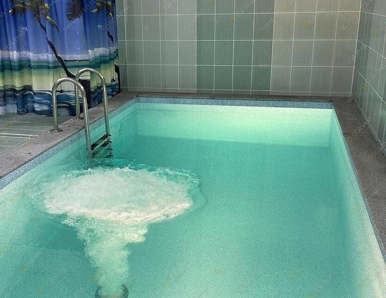 Сауна Островок, в Артеме, Калинина, 22 | Бассейн с водной струёй | 101sauna.ru