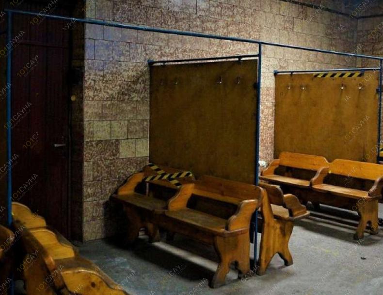 Баня Красносельские 1, в Санкт-Петербурге, Санкт-Петербург, г. Красное Село, улица Юных Пионеров, 9 | Раздевалка с ширмами | 101sauna.ru