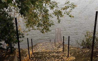 Баня Уют, в Набережных Челнах, Шлюзовая, 73 | Спуск к реке | 101sauna.ru