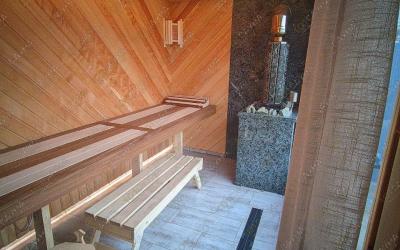 Баня на дровах Развилка Банная, в Нижнем Новгороде, Возрождения, 2 | Классическая русская парная с отделкой кедром и можжевельником, полок из абаша, печь с открытой и закрытой каменкой, пол с подогревом и лотком отвода воды | 101sauna.ru