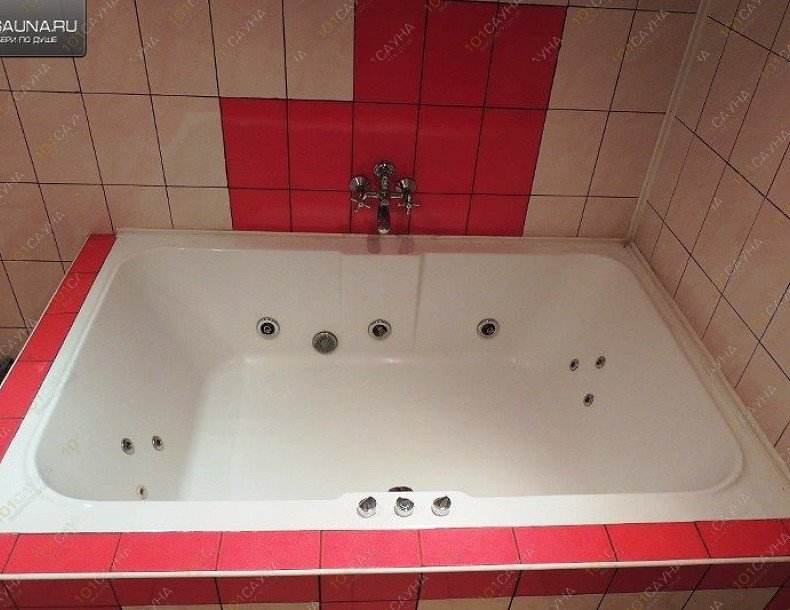 Сауна Новая Волна, в Вологде, Зосимовская 15 | Зал с джакузи. Фото: 7 | 101sauna.ru