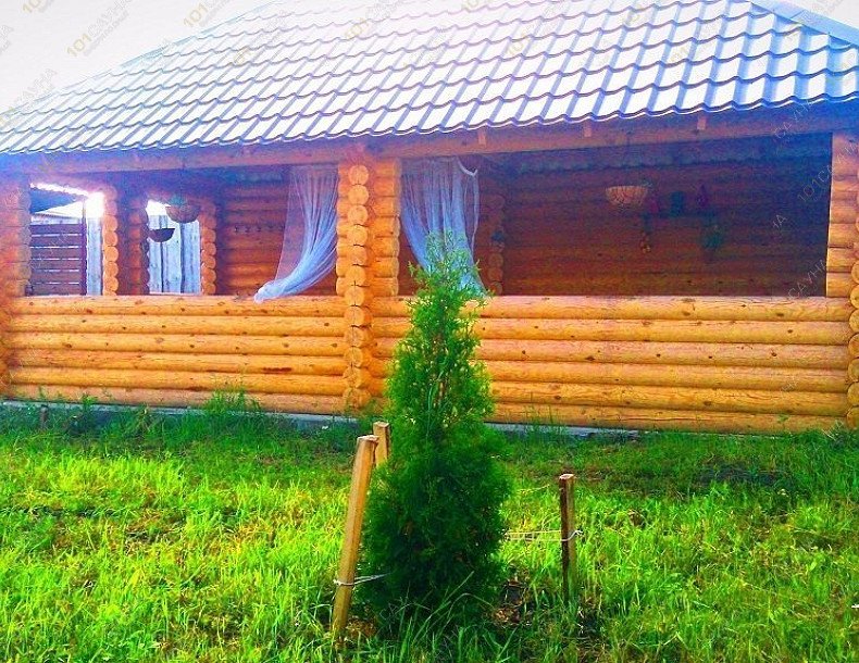 Баня в коттедже Тридевятое Царство, в Пензе, с. Рамзай ул. Мокшанцева, 19 | Наша просторная срубовая беседка с массивной деревянной мебелью | 101sauna.ru