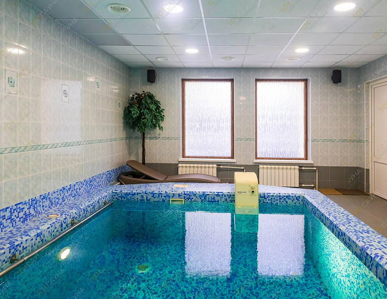 Сауна Презент, Баня