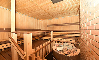 Бани на Апреля