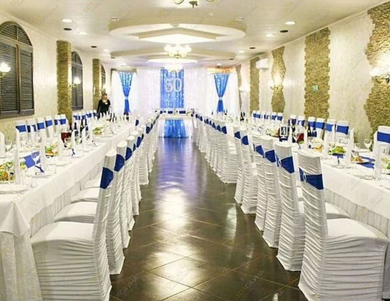 Сауна Золотая Империя, в Абакане, ул. Катерная, 42А | Комната отдыха с барной стойкой в сауне Золотая Империя | 101sauna.ru