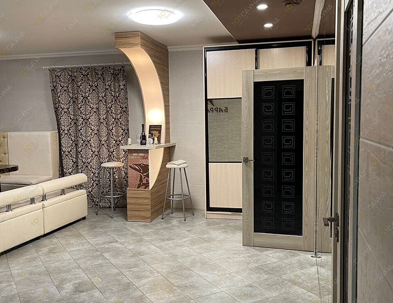 Сауна Сауна Барракуда, в Абакане, ул. Аскизская, 166А | Комната отдыха с барной стойкой в сауне Барракуда, Абакан | 101sauna.ru