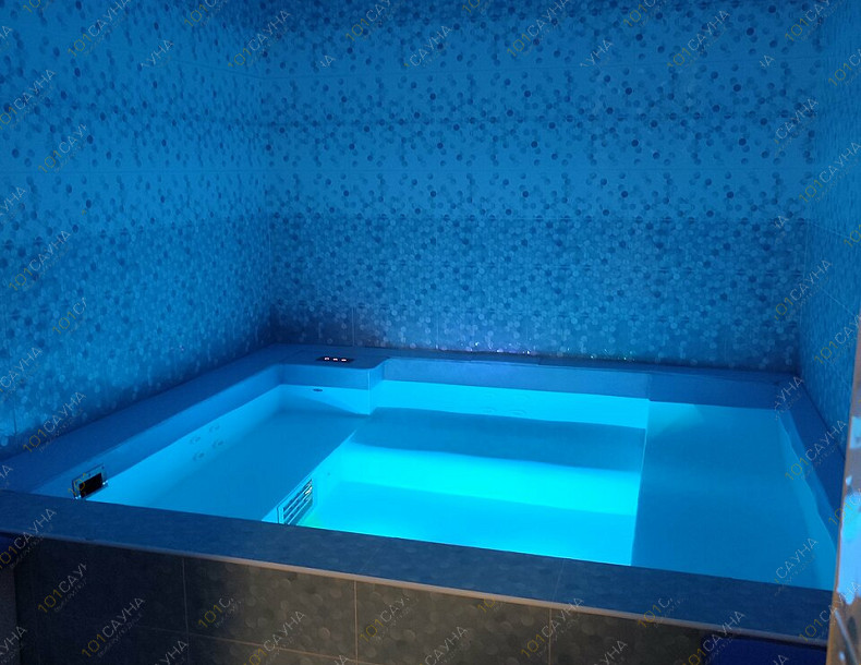 sauna Сауна Тропикана, в Абакане, ул. Кирова, 20А | Купель с подсветкой в сауне Тропикана в Абакане | 101sauna.ru