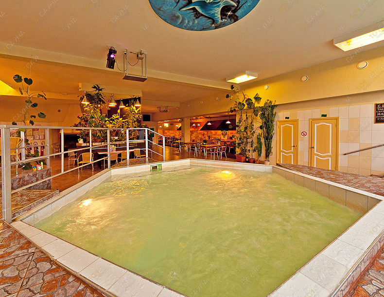 SPA-центр Комендантские бани, в Санкт-Петербурге, Байконурская, 13 к2 | Бассейн с гидромассажем (джакузи) в Комендантских банях | 101sauna.ru