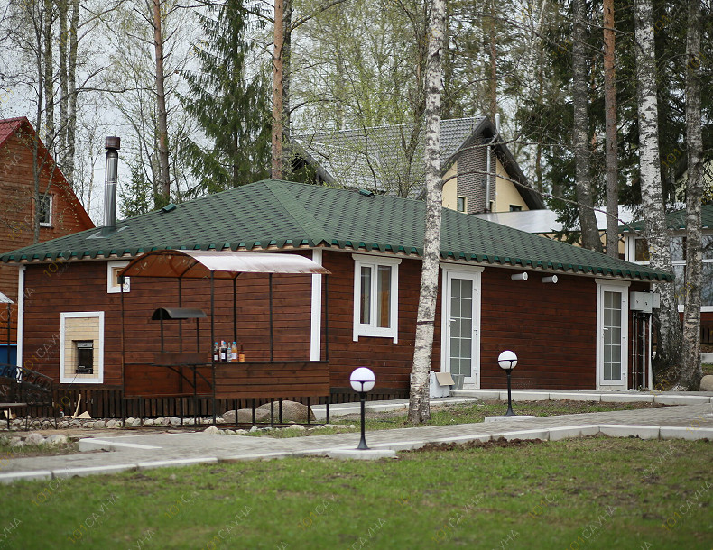 Баня в коттедже Черника Хаус загородный клуб, в Санкт-Петербурге, ДНТ Черничное, 7 | Территория загородного клуба Черника Хаус летом | 101sauna.ru