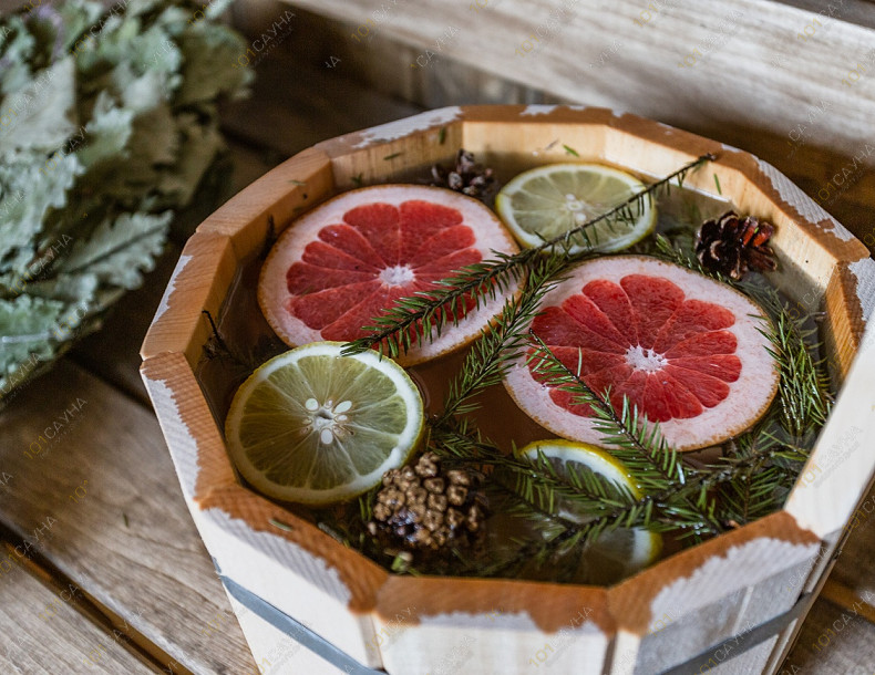 Баня в коттедже Элиза Хоум, в Санкт-Петербурге, 1-й Клеверный переулок, 10 | Зона отдыха с кухонной стойкой в бане Элиза Хоум | 101sauna.ru