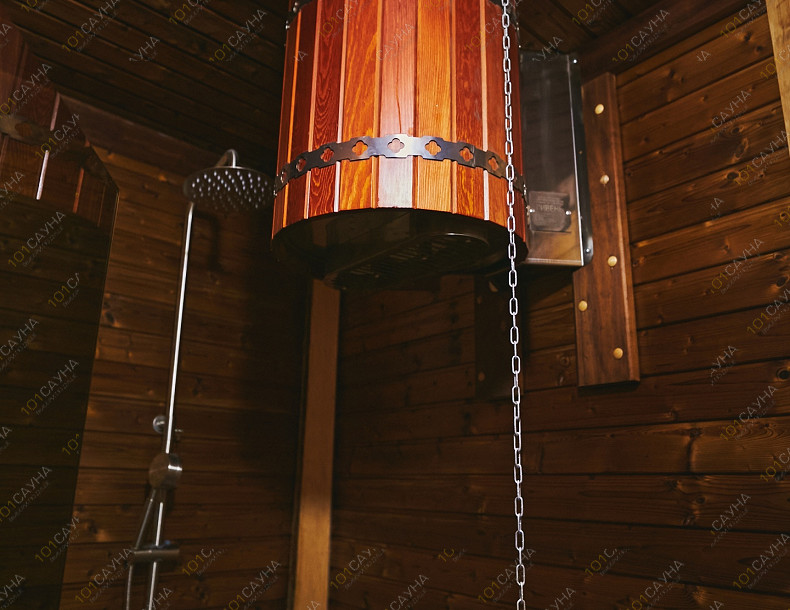 Баня Форест Клаб, в Санкт-Петербурге, к.п. Рублёво, 1, Всеволожский район | Душ-ведро для охлаждения — баня Форест Клаб | 101sauna.ru