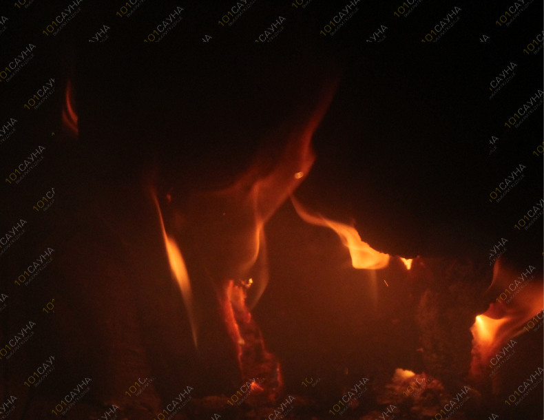 Банный комплекс Хейлофт, в Санкт-Петербурге, Ленинградская обл., д. Соржа-Рыжики, ул. Дачная, 10 | Огонь в банной печи | 101sauna.ru