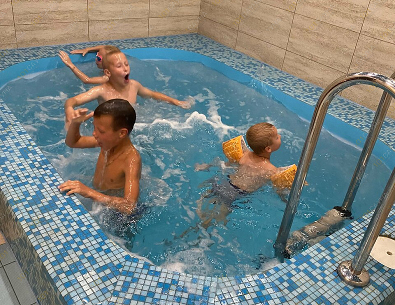 Банный комплекс Пархаус, в Санкт-Петербурге, Московское шоссе, 40 | Бассейн и финская сауна в Пархаус, Тярлево | 101sauna.ru