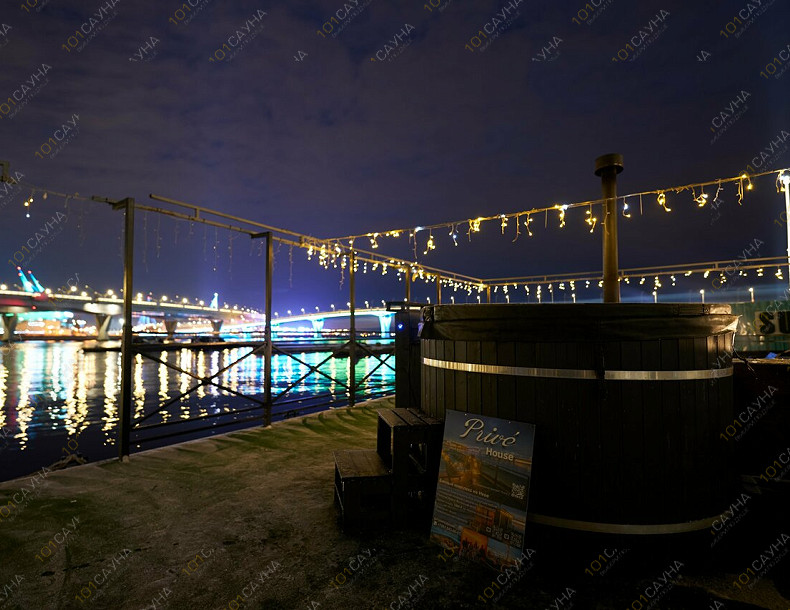 Баня Privé House, в Санкт-Петербурге, Приморский просп., 70, стр. 2 | Privé House — вид с воды на банный комплекс | 101sauna.ru