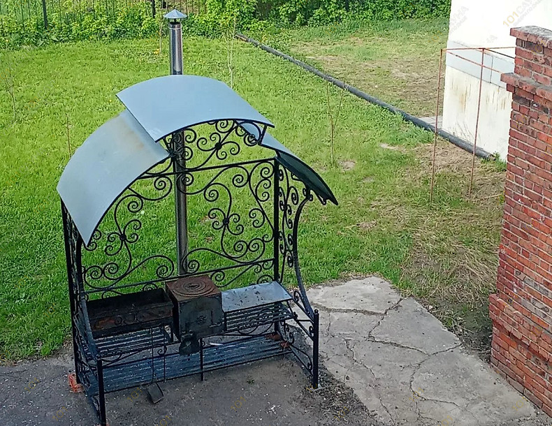 Баня Огненная лошадь, в Омске, Хмельницкого Б. ул. 279 | Номер "Сауна": мангальная зона | 101sauna.ru